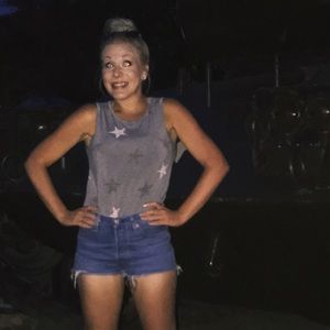 Meet your Posher, Mallory